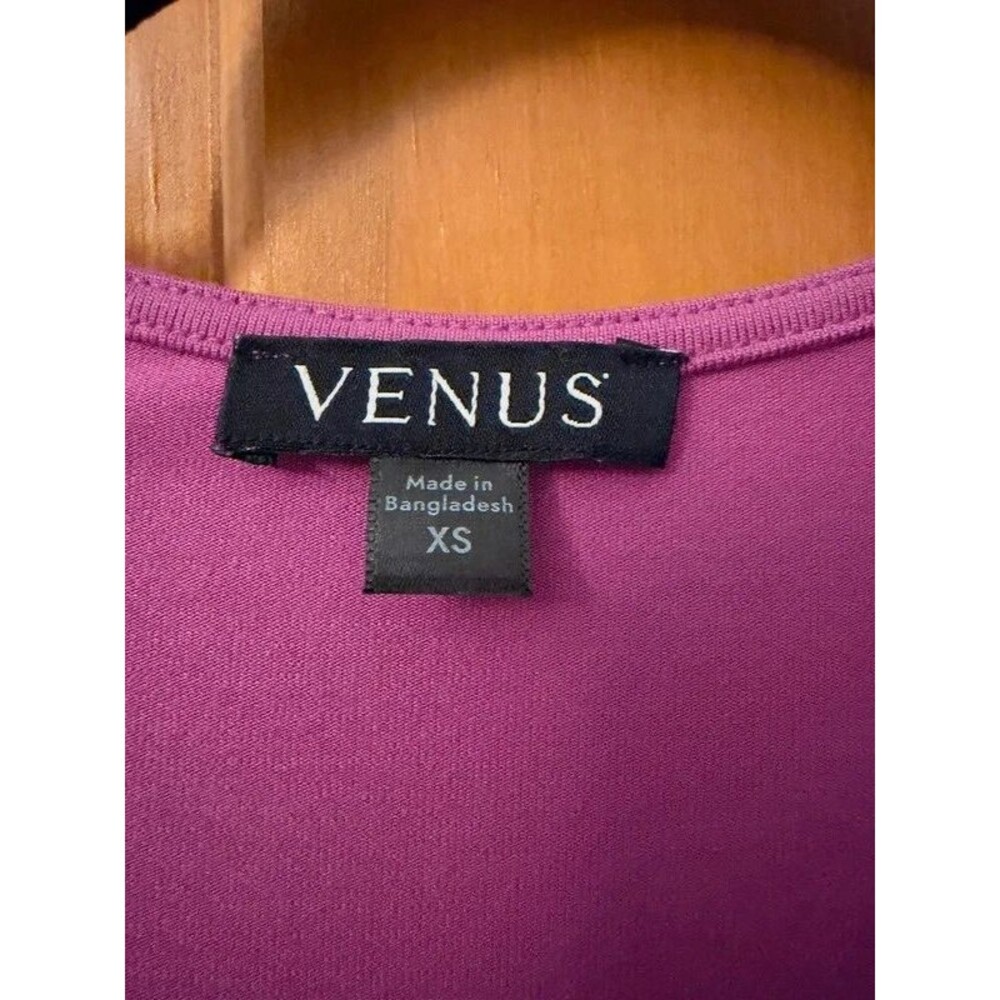 Purple Ruched V-neck Top - Picture 2 of 5